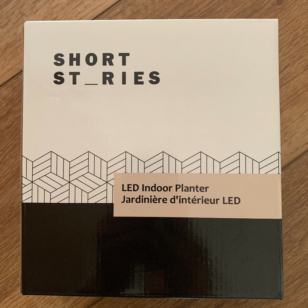 Short Stories LED Indoor Planter
